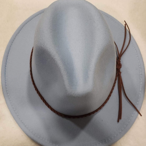 Fedora - Picture 3 of 9